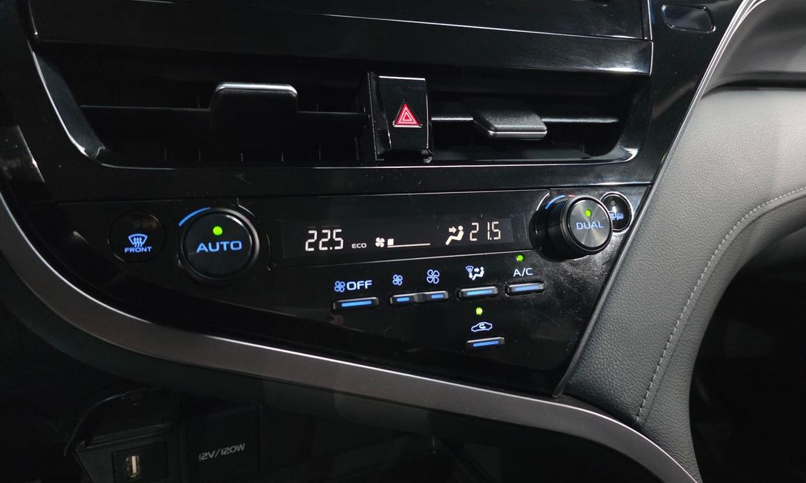 Toyota Camry 2022