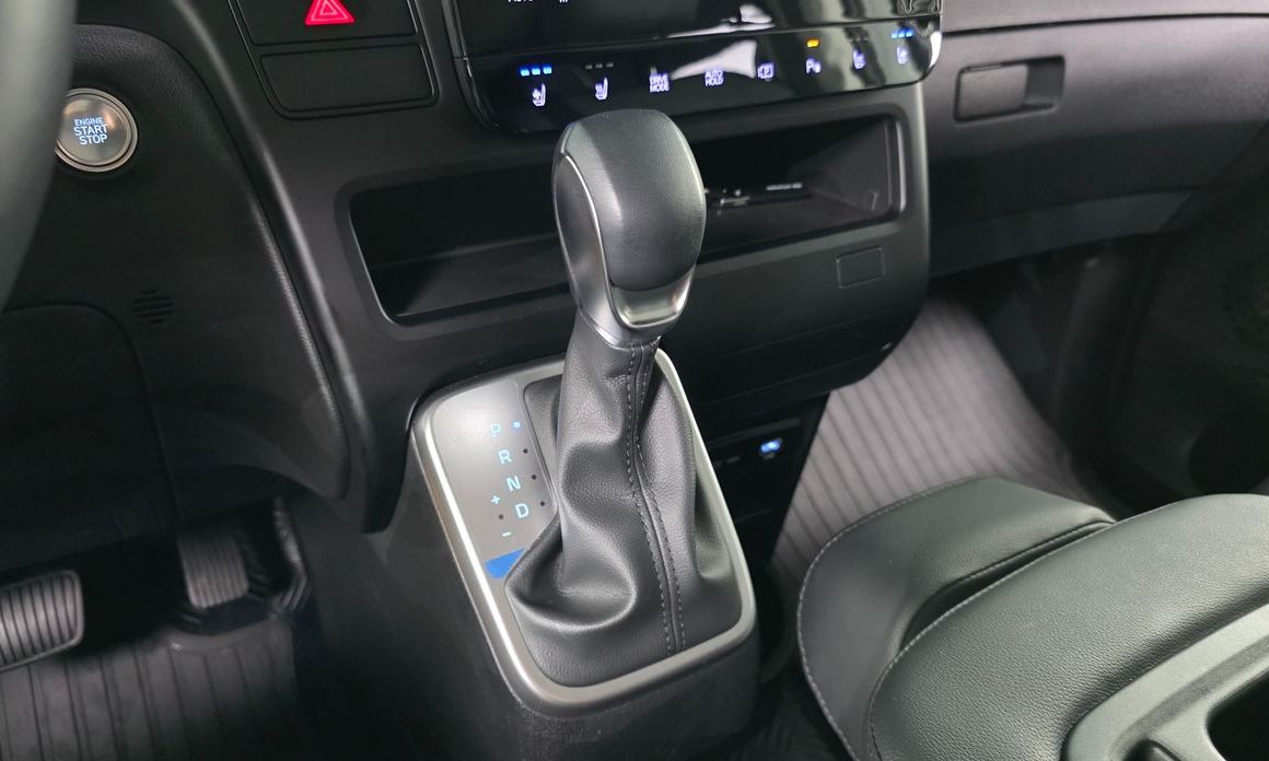 Hyundai Staria 2025