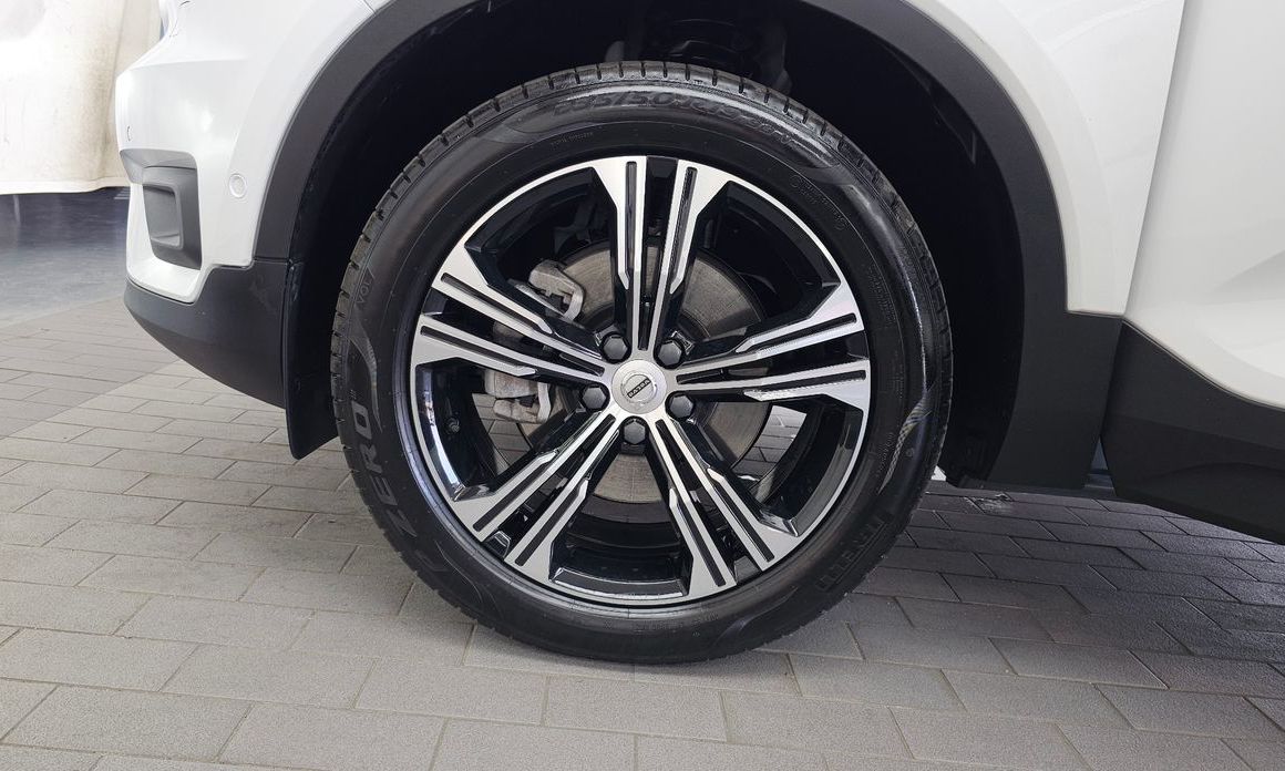 Volvo XC40 2021