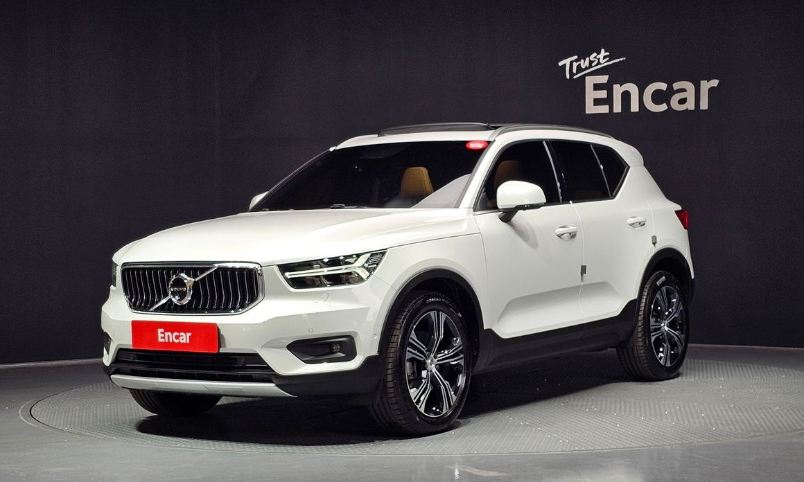 Volvo XC40 2021