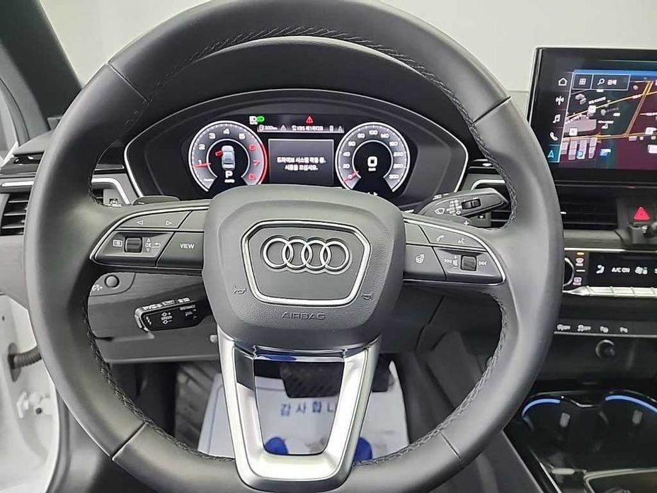 Audi A4 2023