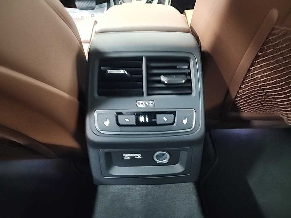Audi A4 2023
