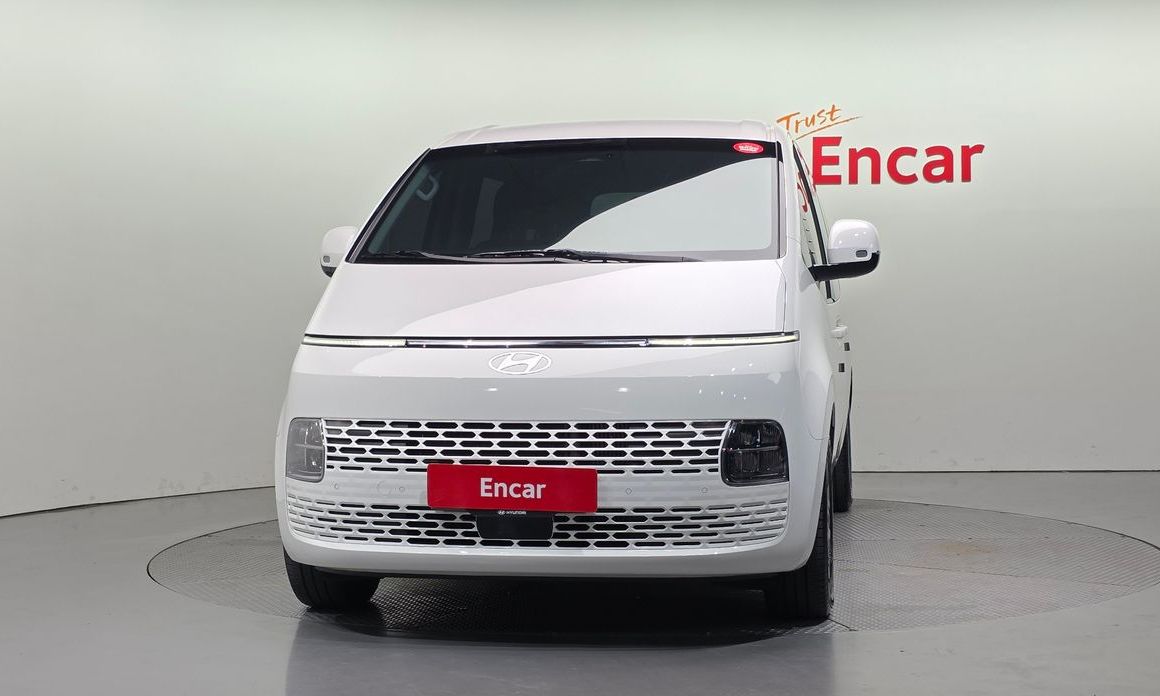 Hyundai Staria 2025