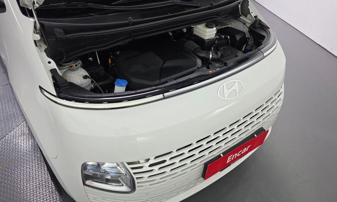 Hyundai Staria 2025