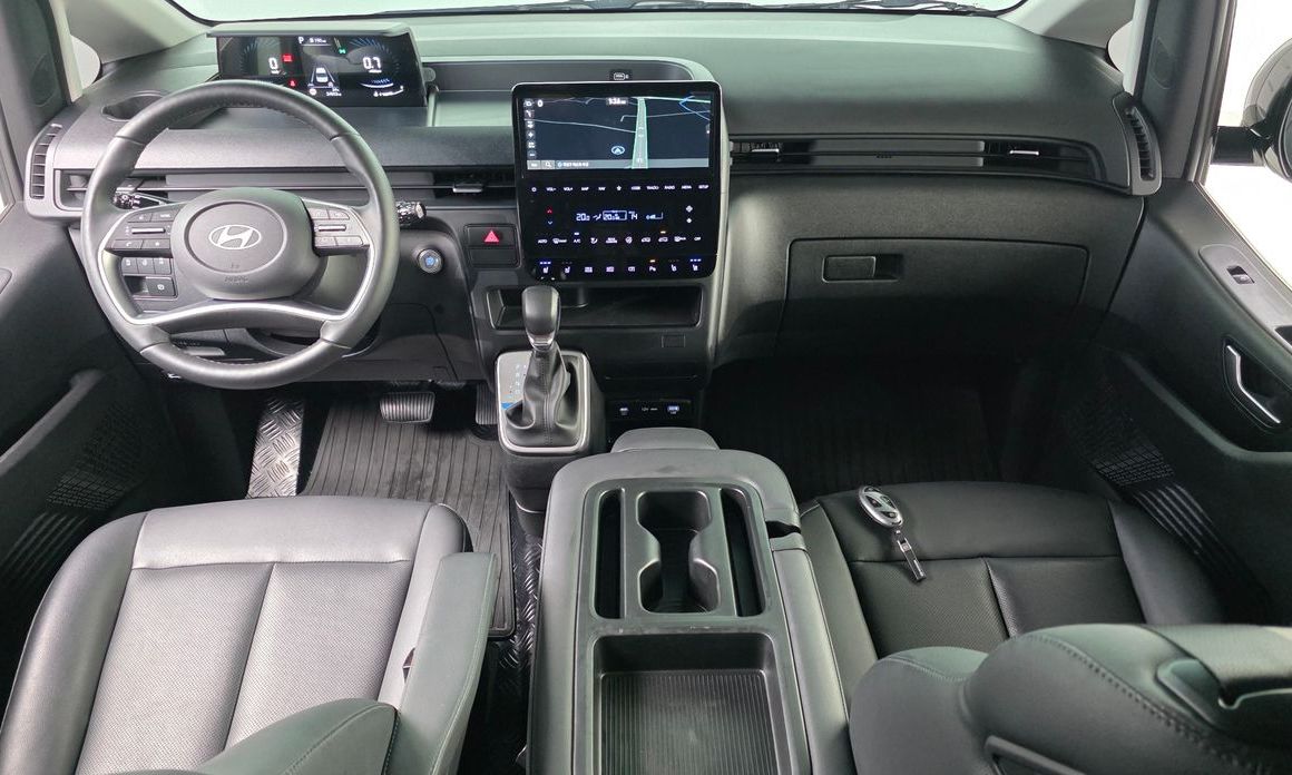 Hyundai Staria 2025