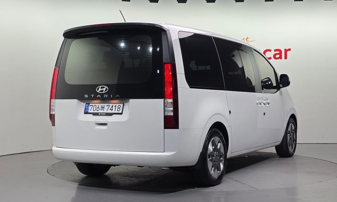 Hyundai Staria 2025