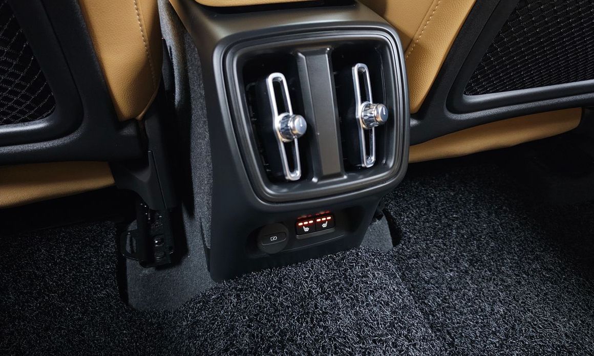 Volvo XC40 2021