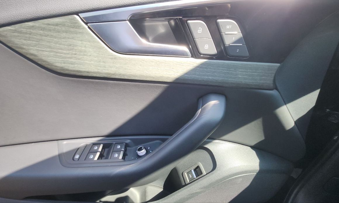 Audi A4 2023