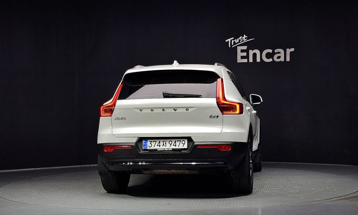 Volvo XC40 2023