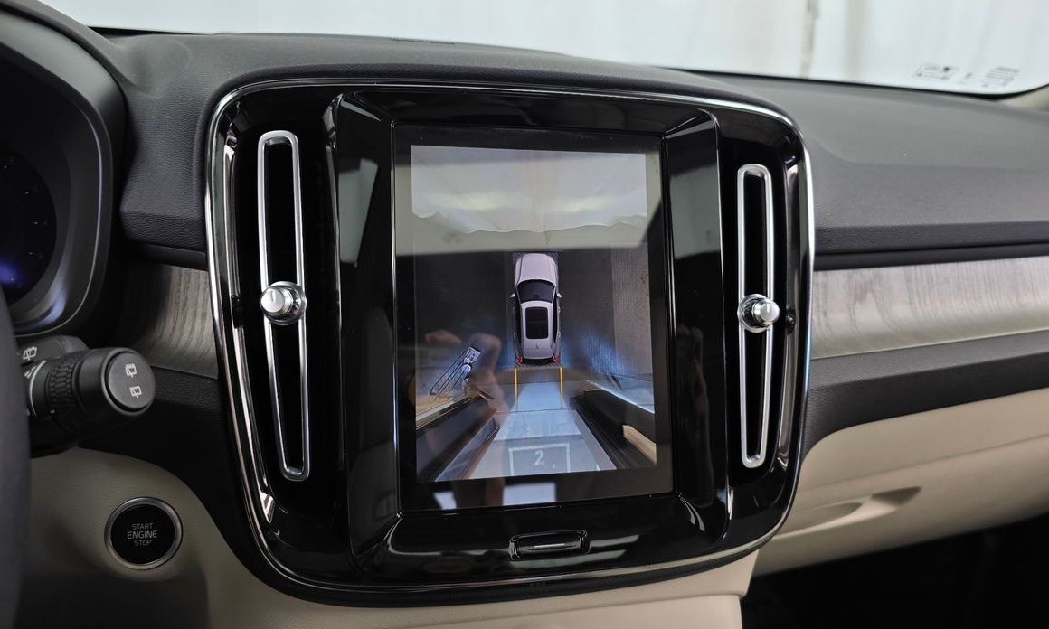 Volvo XC40 2023