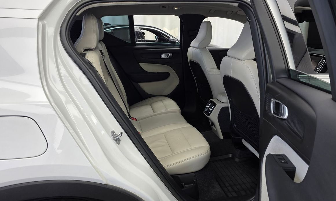 Volvo XC40 2023