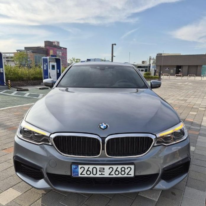 BMW 5-Series 2019