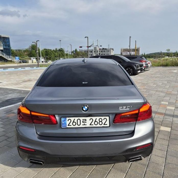 BMW 5-Series 2019