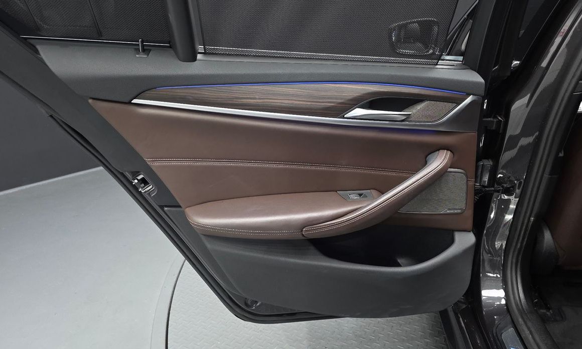 BMW 5-Series 2020