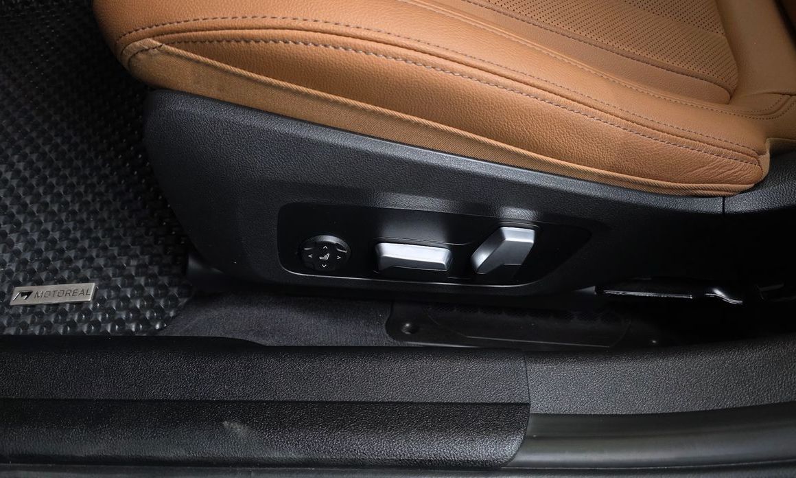 BMW 3-Series 2023