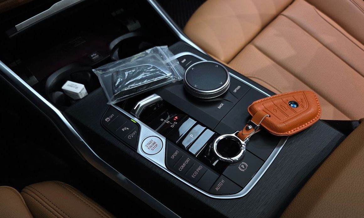 BMW 3-Series 2023