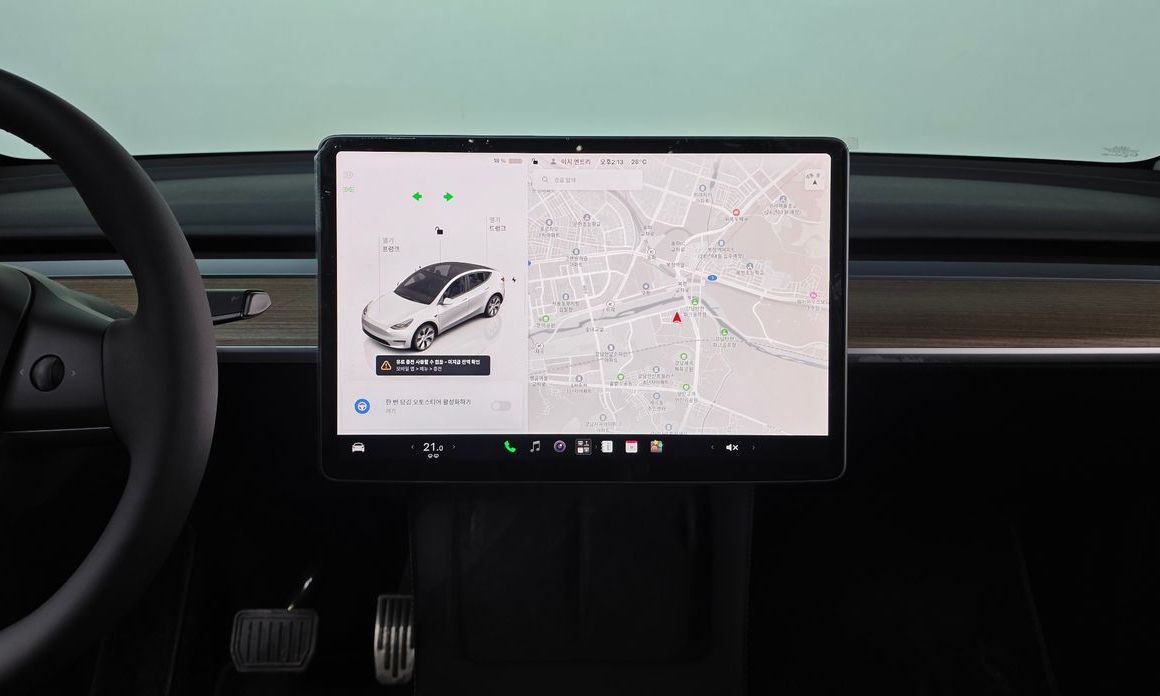 Tesla Model Y 2024