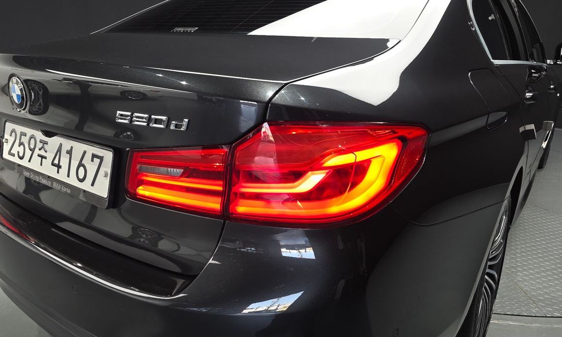 BMW 5-Series 2020