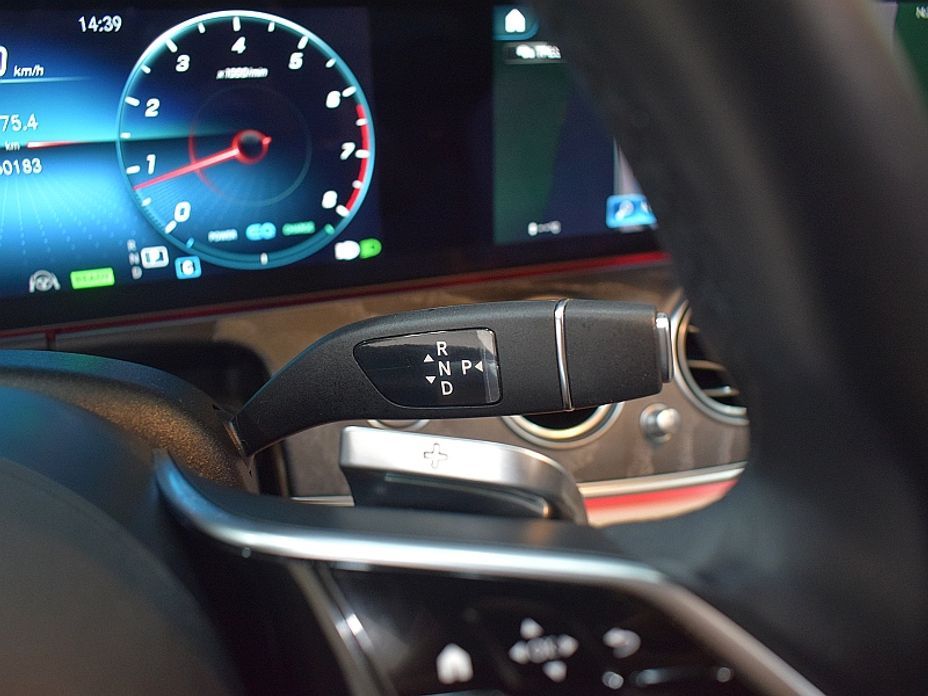 Mercedes-Benz E-Class 2022