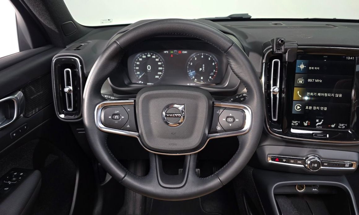Volvo XC40 2021