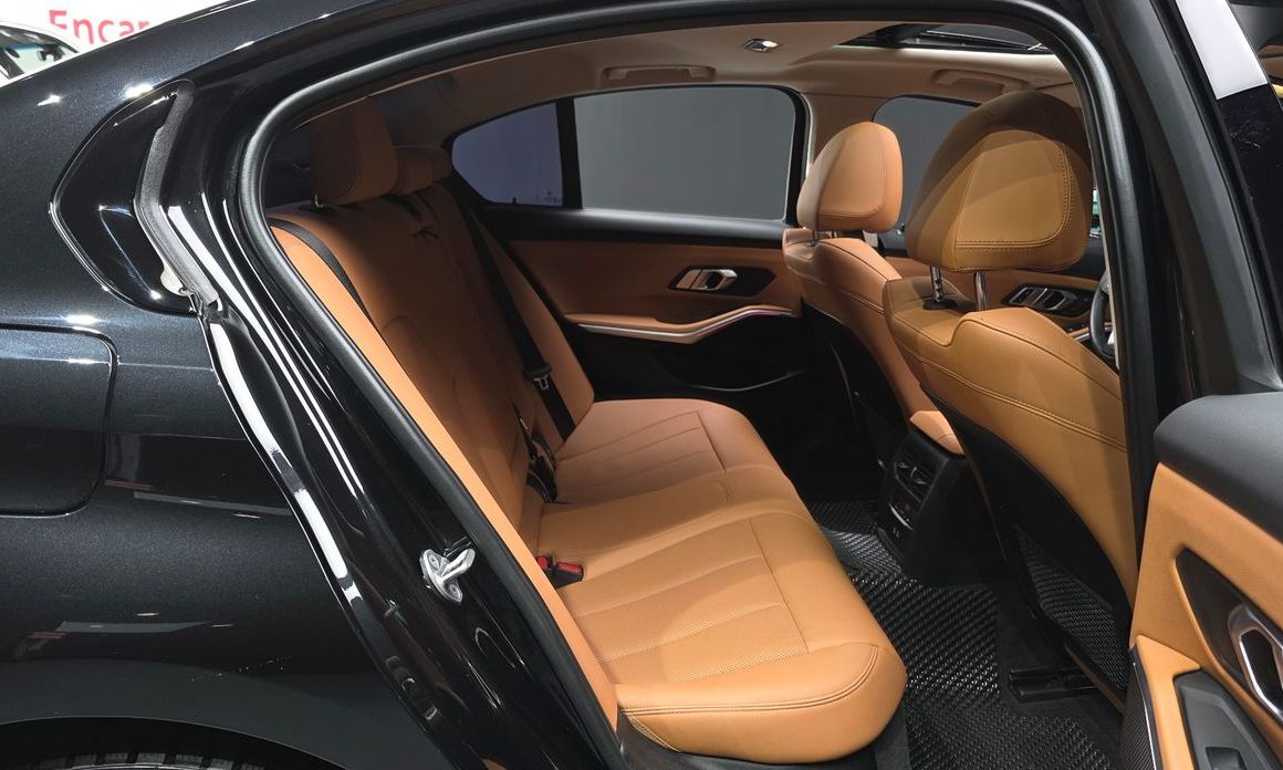BMW 3-Series 2023