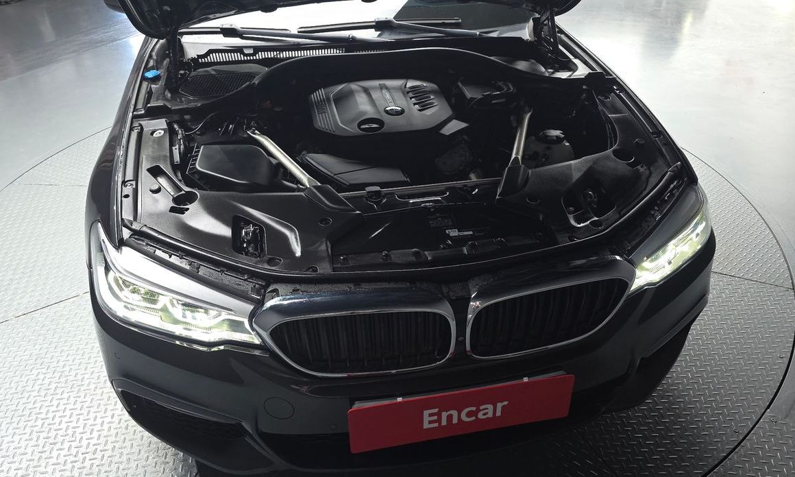 BMW 5-Series 2020