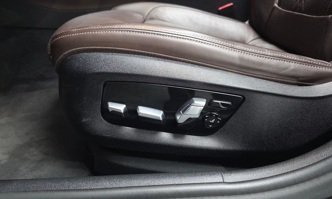 BMW 5-Series 2020