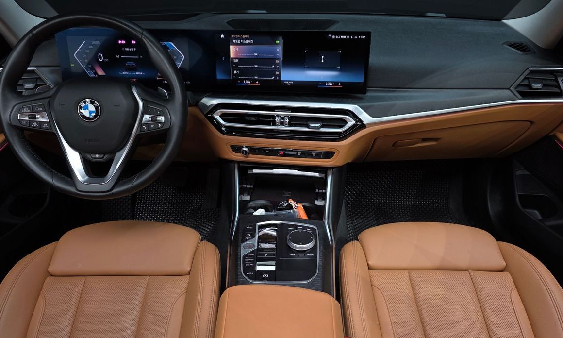 BMW 3-Series 2023