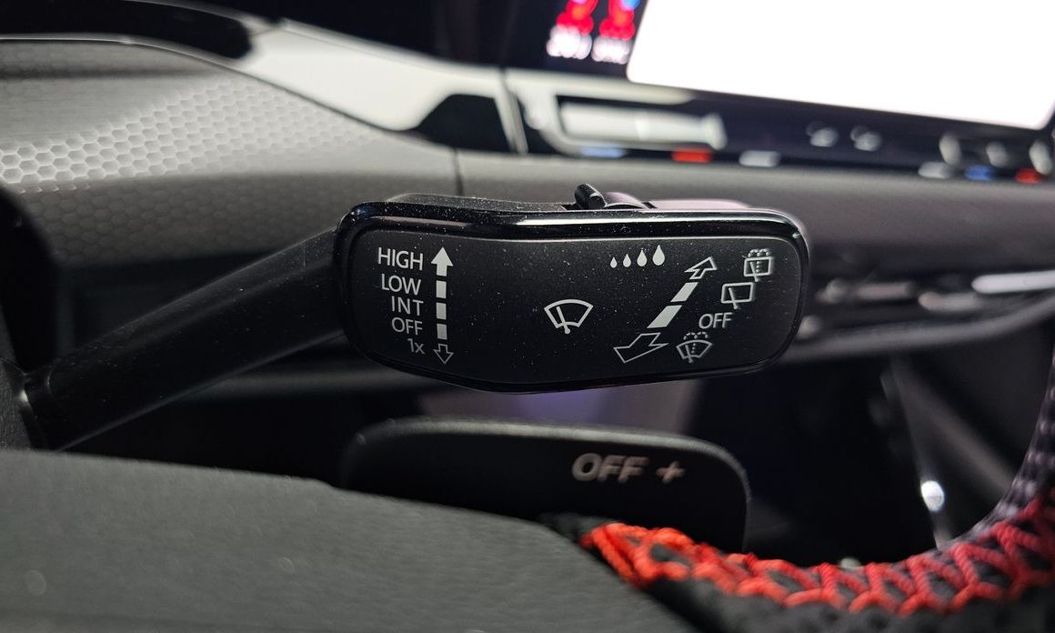 Volkswagen Golf 2024