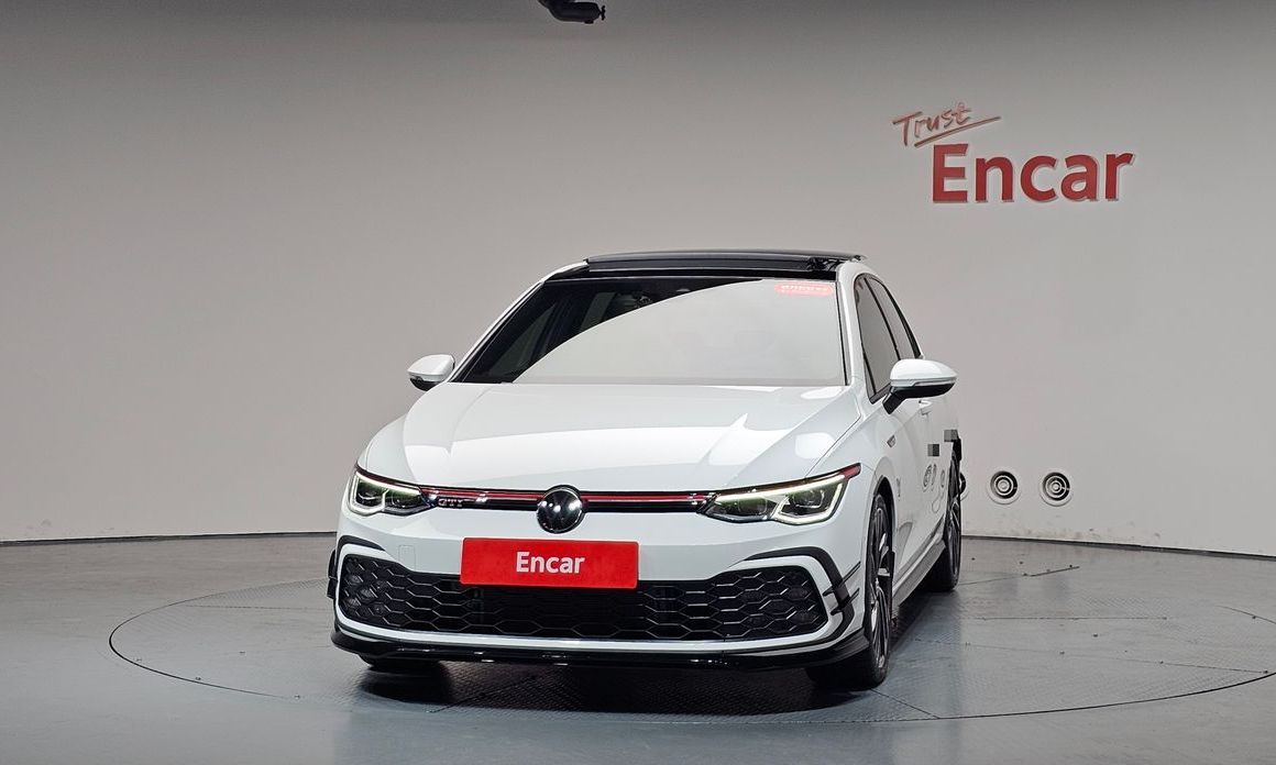 Volkswagen Golf 2024