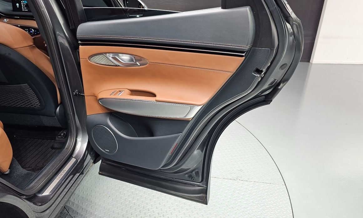 Genesis GV70 2023