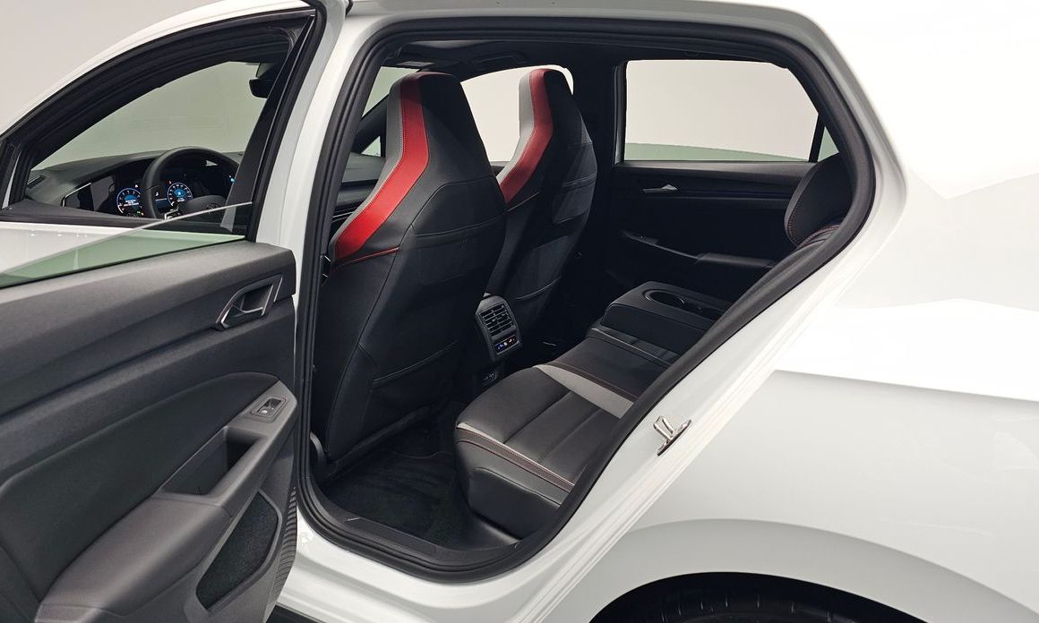 Volkswagen Golf 2024