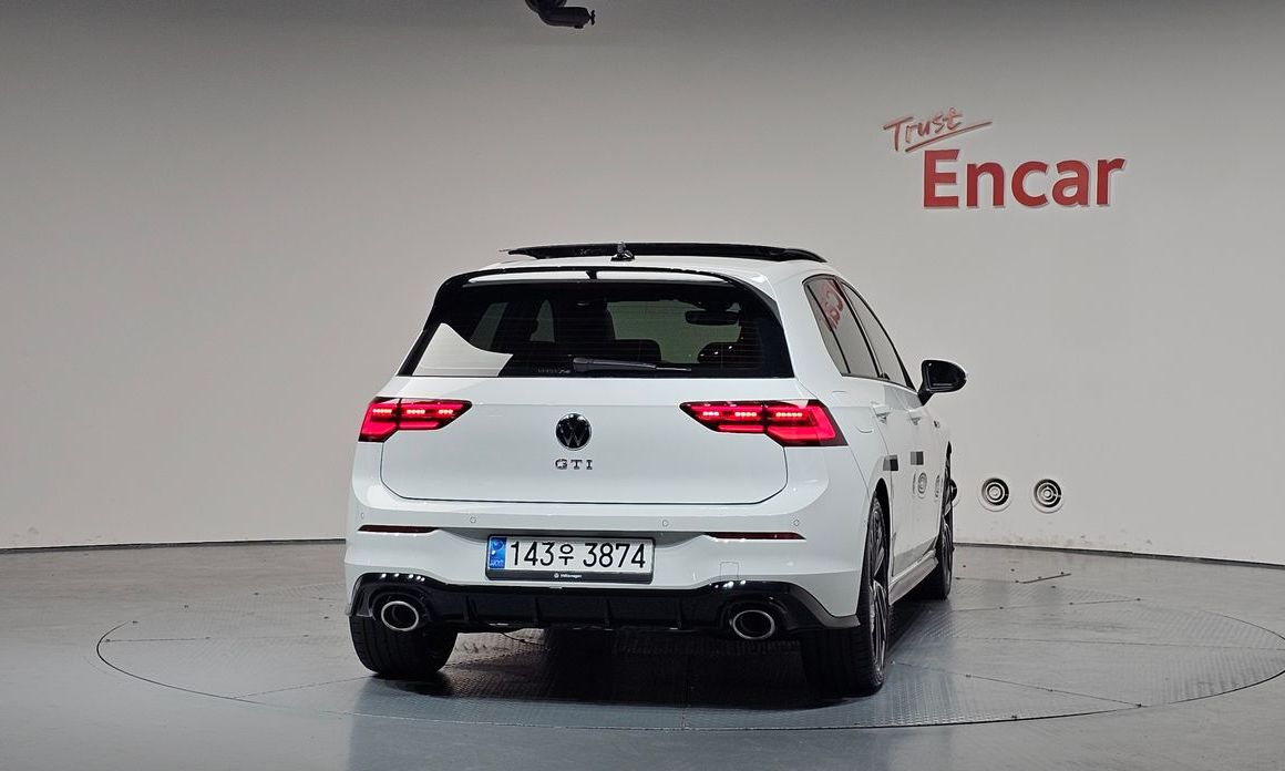 Volkswagen Golf 2024