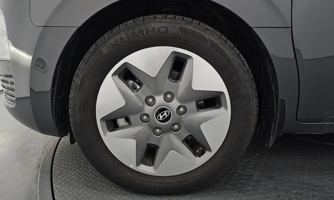 Hyundai Staria 2025