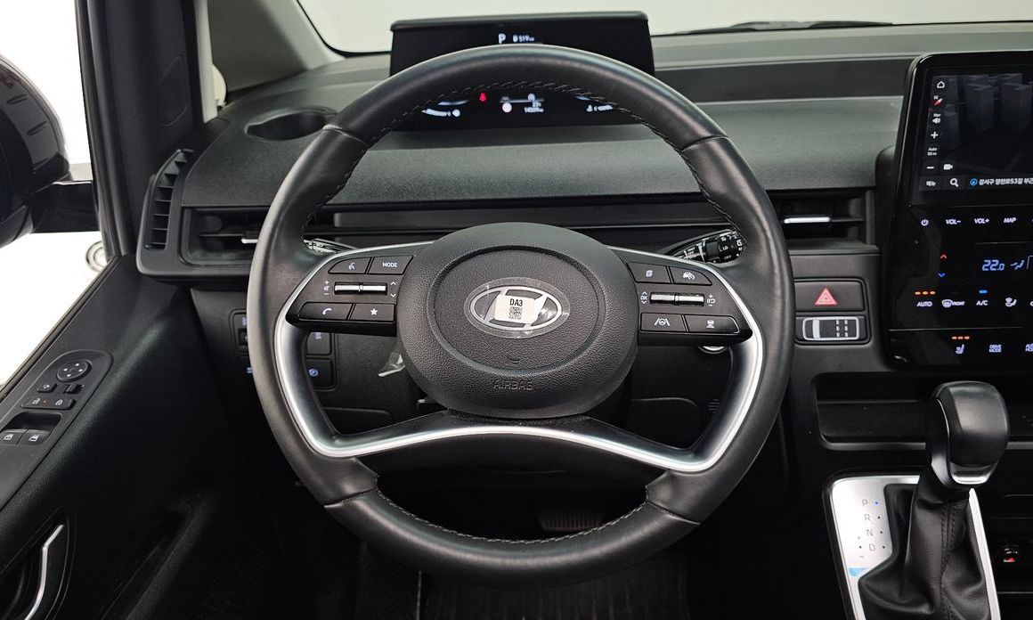 Hyundai Staria 2025