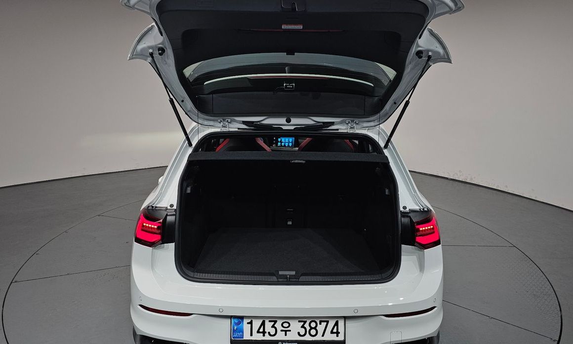 Volkswagen Golf 2024