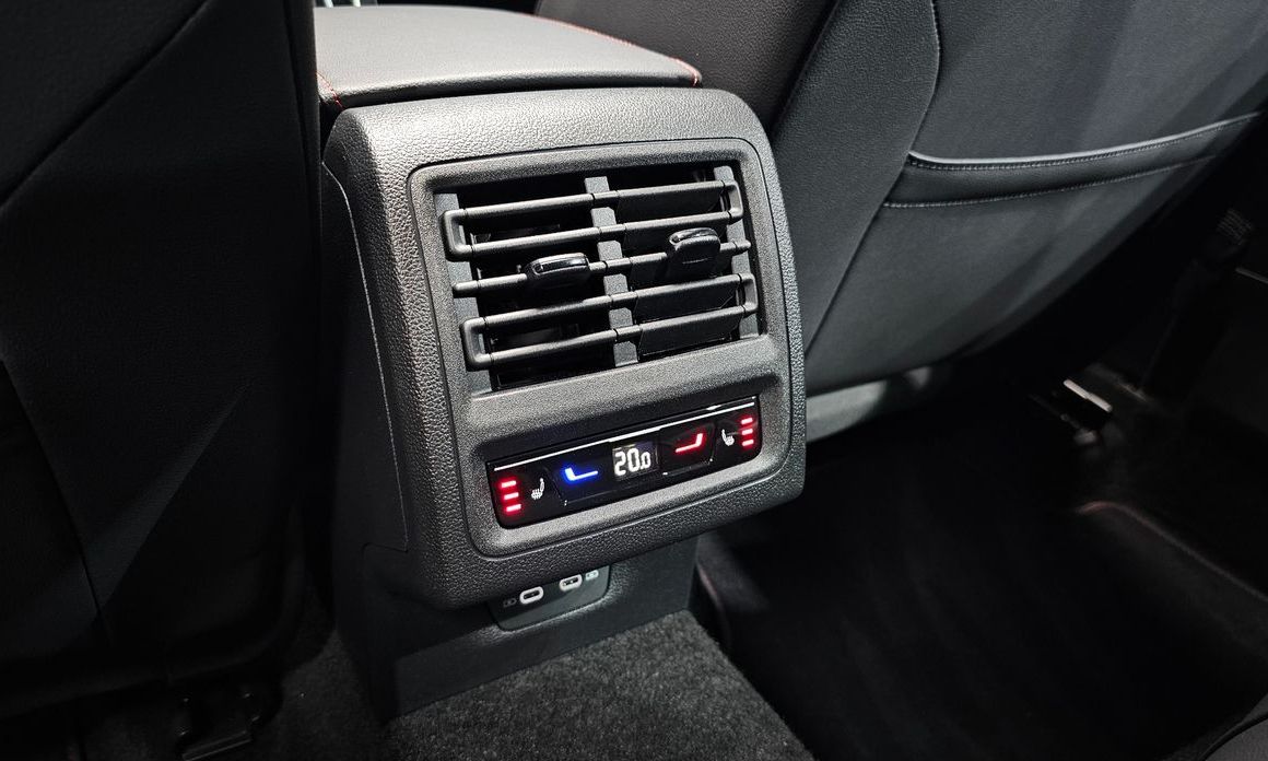 Volkswagen Golf 2024