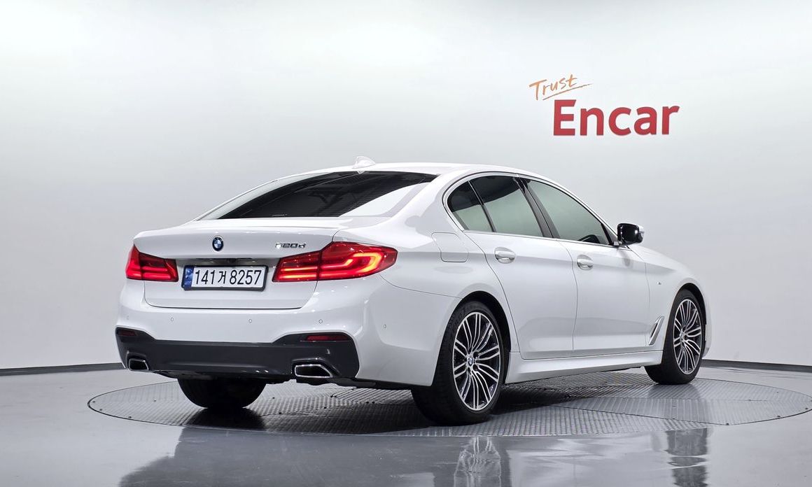 BMW 5-Series 2020
