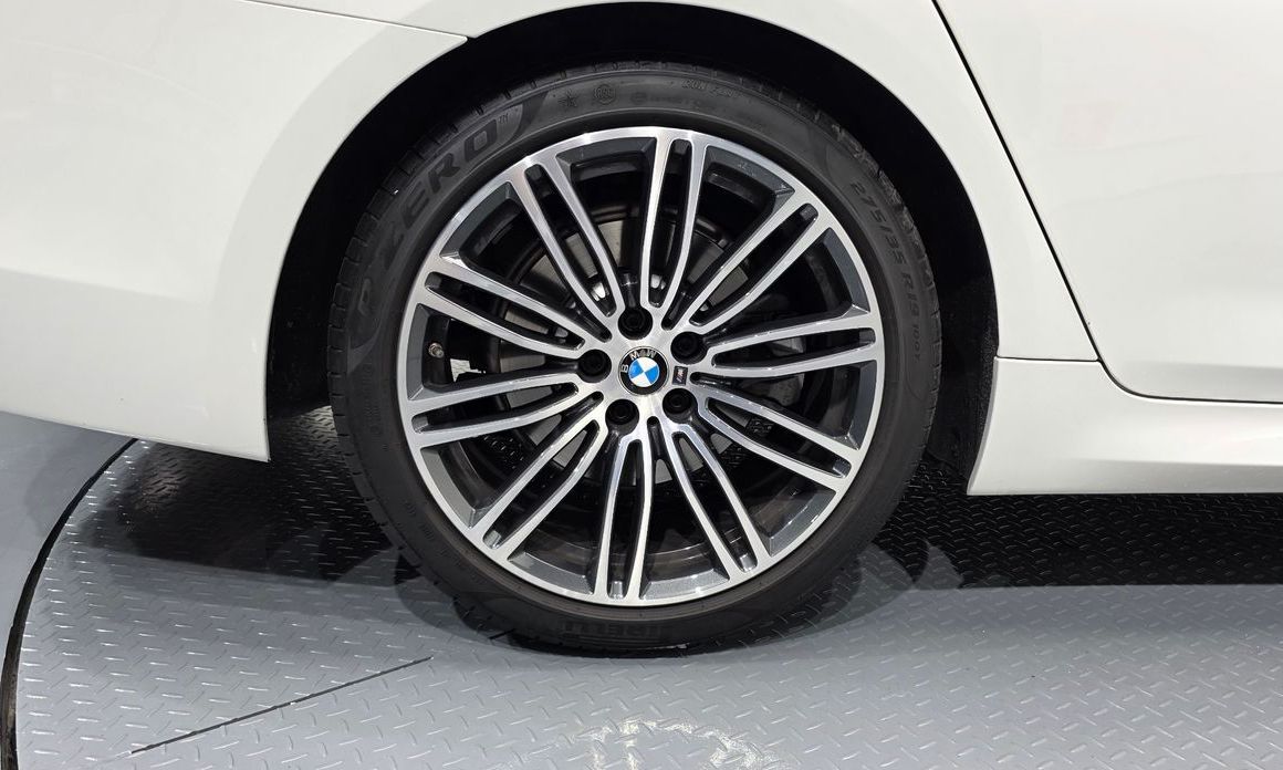 BMW 5-Series 2020