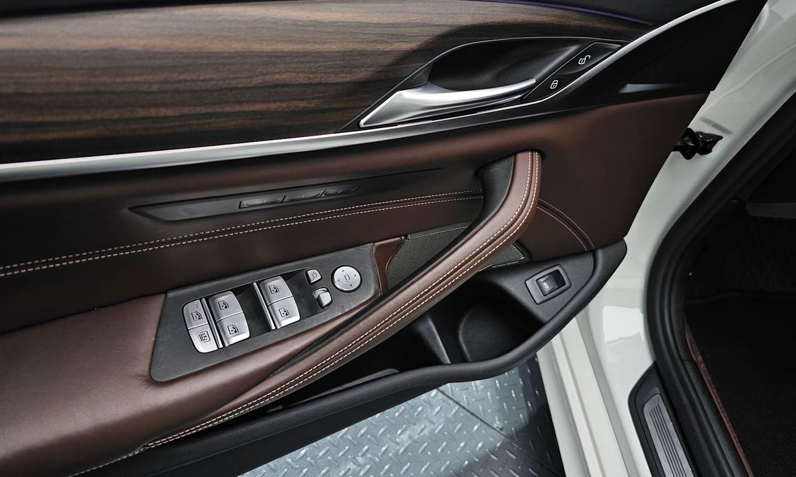 BMW 5-Series 2020