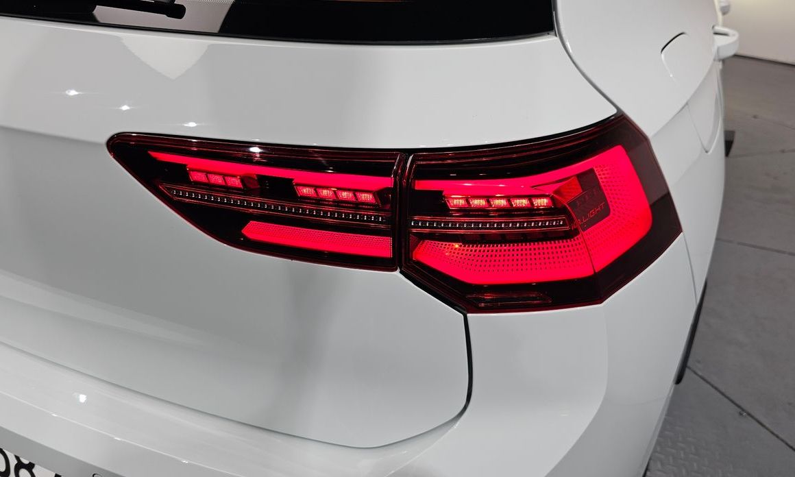 Volkswagen Golf 2024