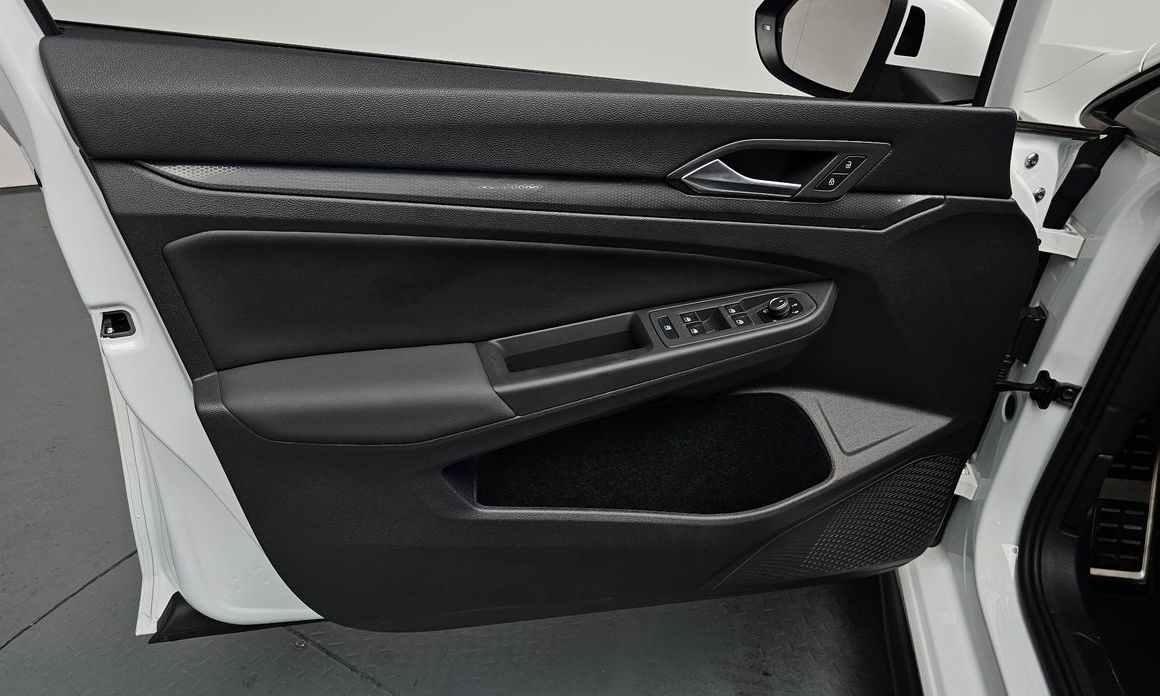 Volkswagen Golf 2024