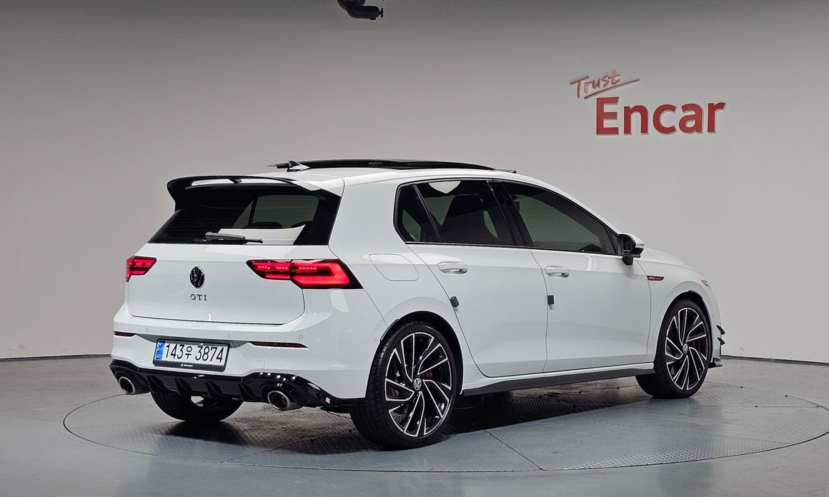 Volkswagen Golf 2024