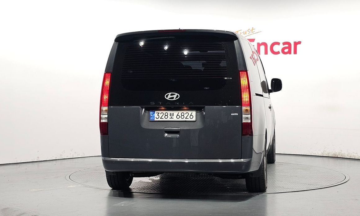 Hyundai Staria 2025
