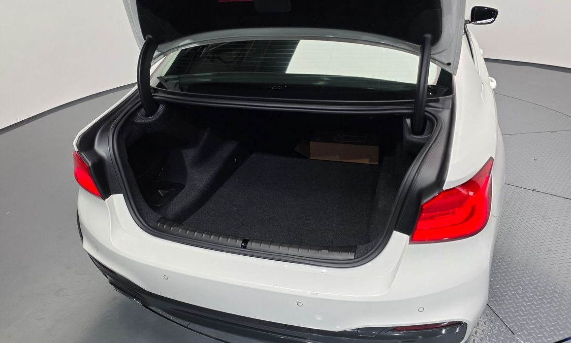 BMW 5-Series 2020