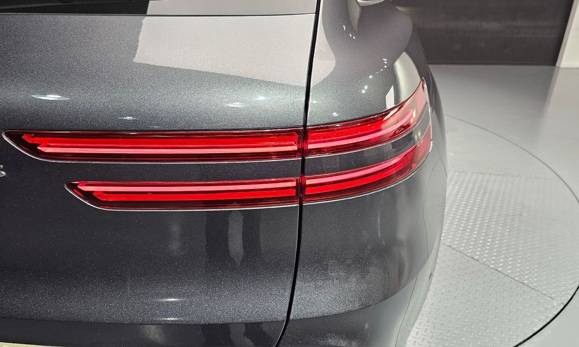 Genesis GV70 2023