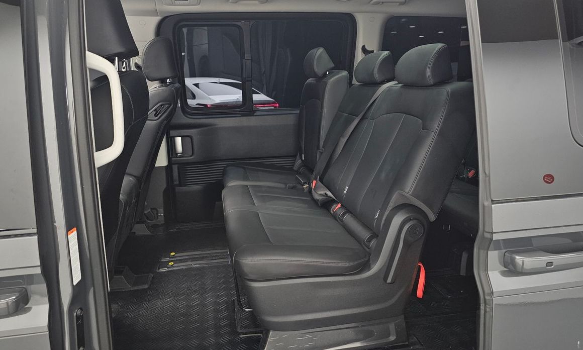 Hyundai Staria 2025