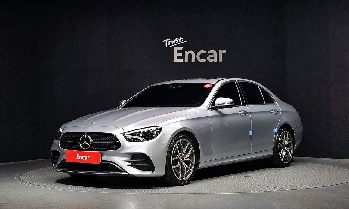 Mercedes-Benz E-Class 2022