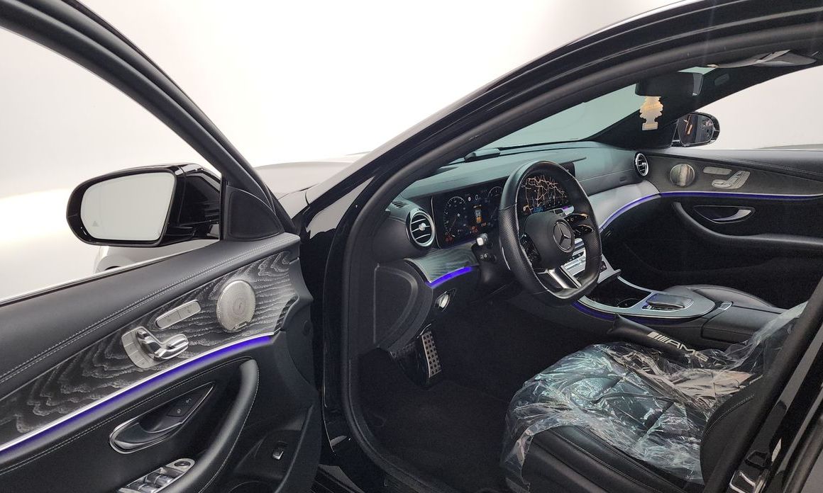 Mercedes-Benz E-Class 2022