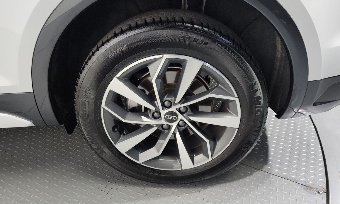 Audi Q5 2023